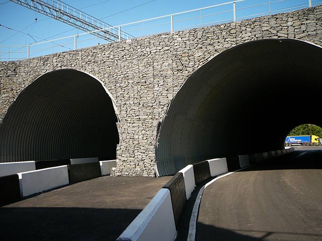 Гофрированные листы ММ18 для инженерного сооружения