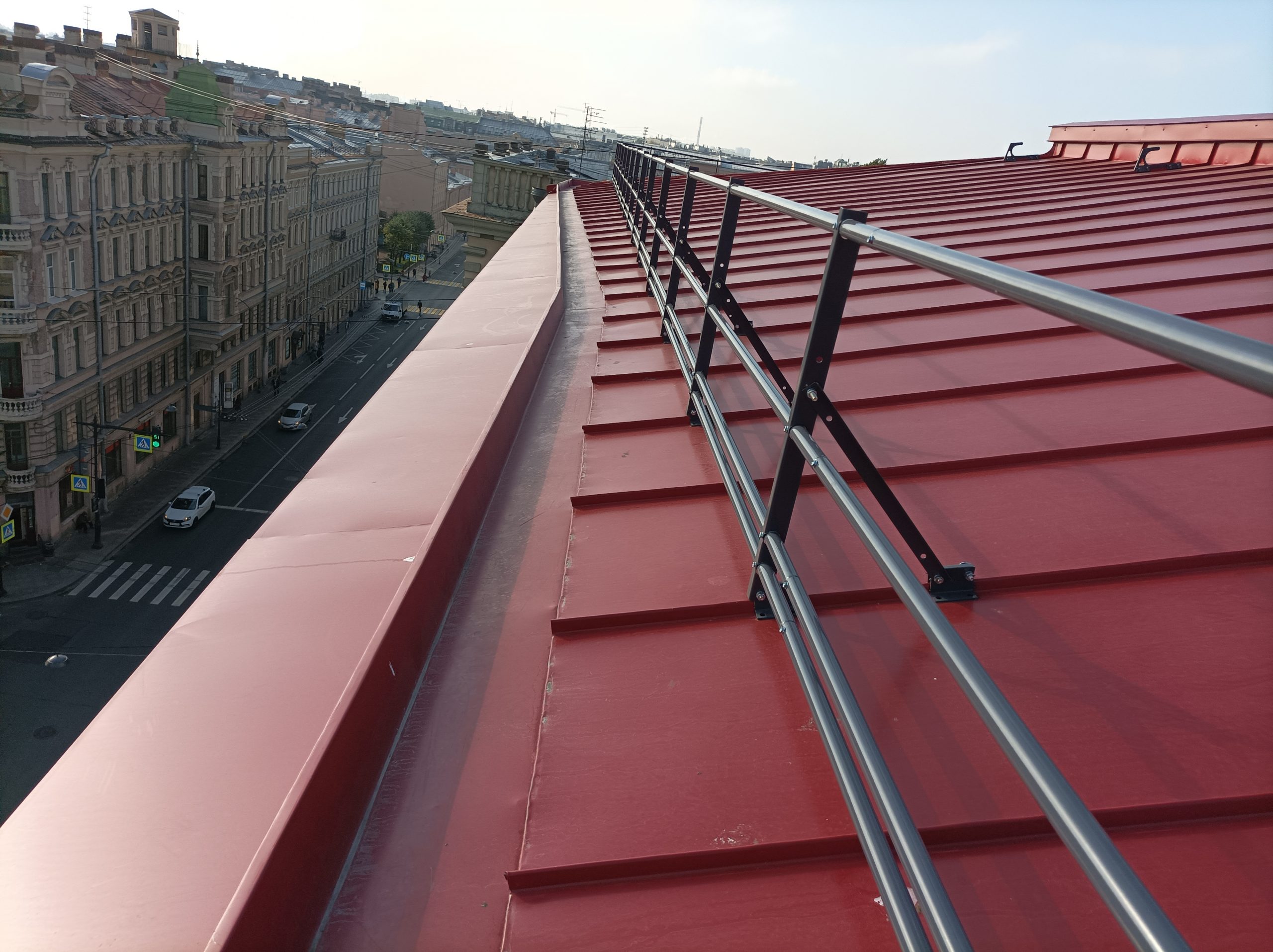 Комплект металлических элементов для кровли